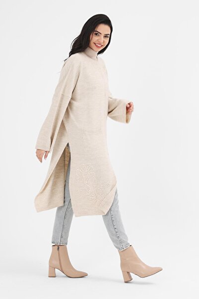 Uludağ Triko Women's Beige Embroidered Floral Detail Caped Poncho