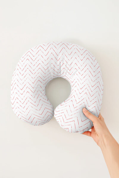 Evimde Bambaşka Zigzag Pattern Cotton Neck Pillow - Modern Red White Adult Tr...