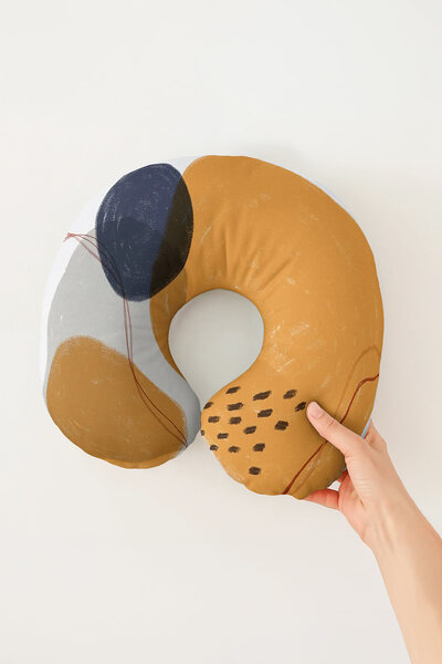 Evimde Bambaşka Pernă ergonomică pentru gât cu model modern abstract - Pernă ...