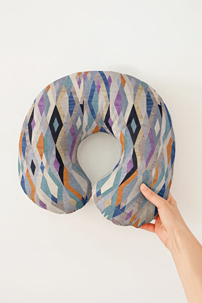 Evimde Bambaşka Etnik Desenli Ergonomik Boyun Yastığı - Geometrik Karışık Renkli Seyahat Yastığı