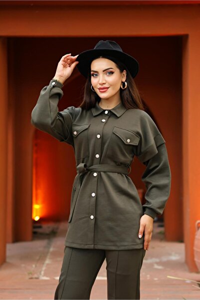 QUAWEAR Πλεκτό υφασμάτινο σετ δύο τεμαχίων με πλεκτό γιακά πουκάμισου, επάνω τσέπη, κορδόνι με κουμπιά και παντελόνι