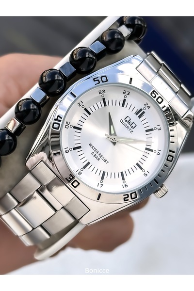 Q&Q Men's Wristwatch Silver Color, Steel Band, 5 Atm Water Resistant. Bracele...