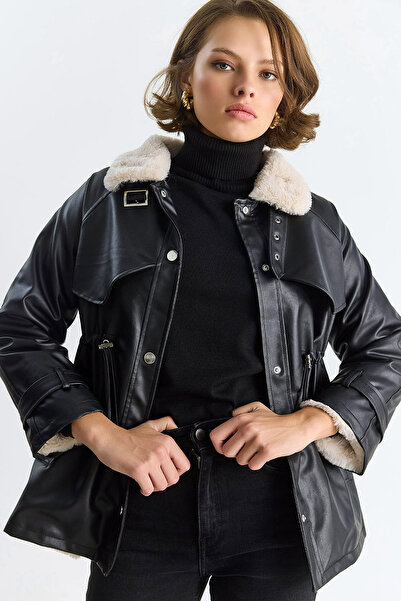 MissThetis Yakası ve İçi Kürklü Uzun Kol Bel Büzgülü Cepli Çıtçıtlı Şık ve Cool Suni Deri Mont