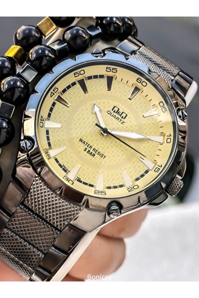 Q&Q ساعة يد رجالية، سوار فولاذي بلون أصفر دخاني، مقاومة للماء حتى 5 ضغط جوي، ...