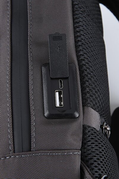 ÇÇS Unisex Single Strap Crossbody Bag with USB Port