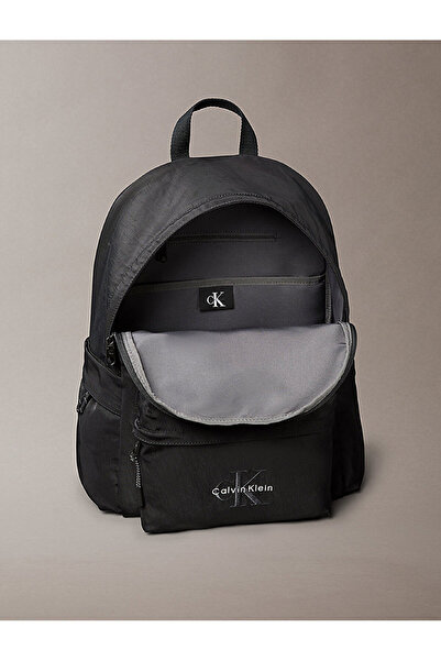 Calvin Klein Erkek Bold Round Sırt Çantası