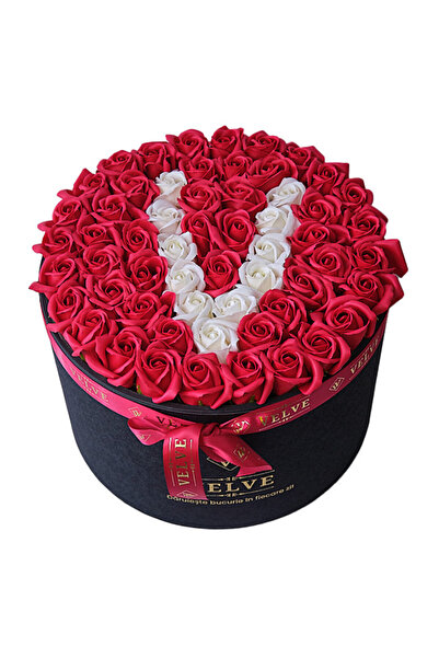 velve Aranjament Floral Etern personalizat cu litera V, in cutie rotunda neag...