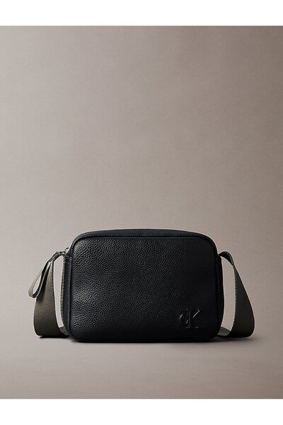 Calvin Klein Men's Cargo Camera Bag