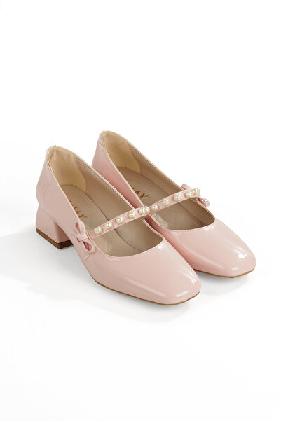 CEMAY KARE BURUN KAPALI İNCİLİ AKSESUARLI 4CM KALIN ÖKÇE YENİ SEZON KADIN AYAKKABISI