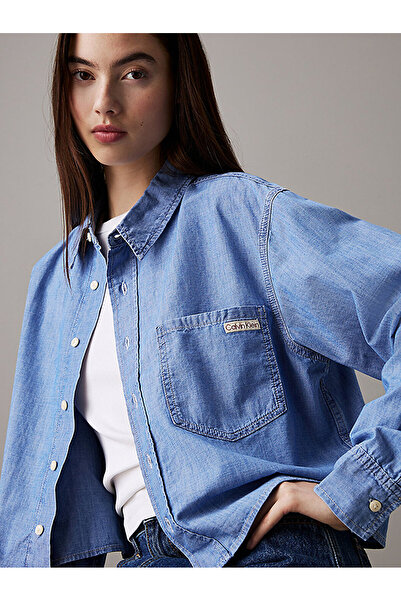 Calvin Klein Women's Cropped Dad Chambray Shirt