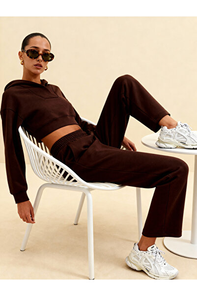 LAPS Women's Hooded V-Neck Pipe Leg Sweatpants Set