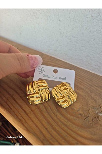 Pinkimaj Style Model Steel Earrings Spiral Model Gold Shiny