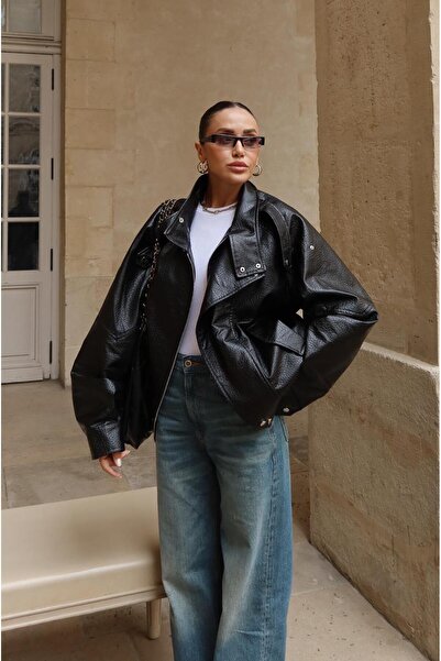 Havoş Черно яке с висока яка от изкуствена кожа