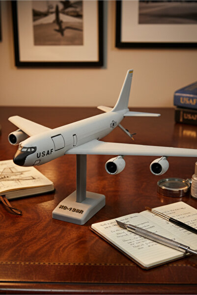 Forge Triverse KC135 Uçak Model Kiti