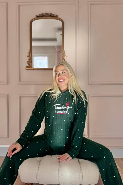 Pijamaevi Σετ πιτζάμες με κουκούλα με μοτίβο πράσινου χρώματος από βελούδινο φλις