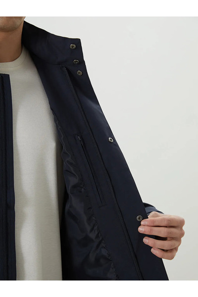 LC Waikiki SOUTHBLUE Lacivert Standart Kalıp Dik Yaka Erkek Mont