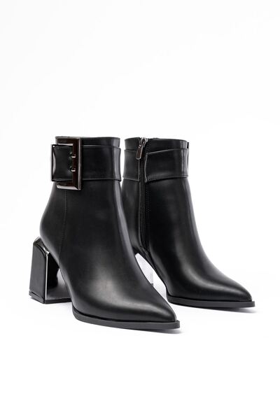 Rainon Store Dnz-400 Black Buckle Heeled Boots — the New Name of Elegance and Comfort