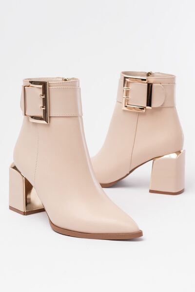 Rainon Store Dnz-400 Beige Buckle Heeled Boots — the New Name of Elegance and Comfort