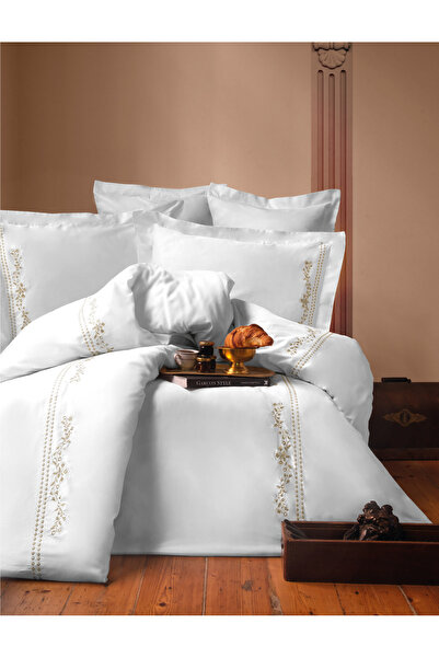 İssimo Home Fibula - Symphony of Golden Details