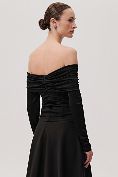Exquise Open Shoulder Drape Detail Long Sleeve Slim Fit Knitted Black Blouse