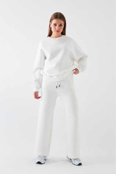 GIA - ART Unisex Oversize Tracksuit Set Basic White – Crew Neck, Wide Legs, 3 Thread Fleece