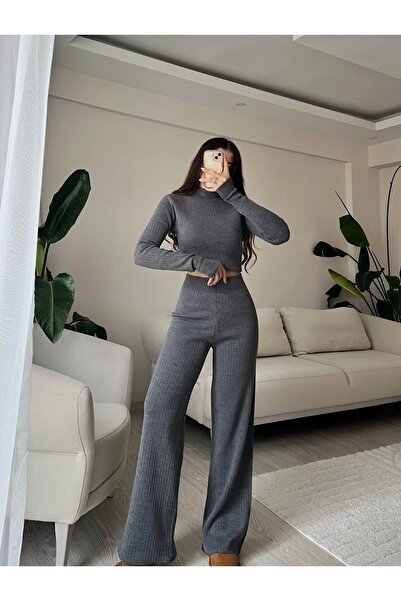 LOBOLIC Women's Finger-Through Detailed Knitwear Set