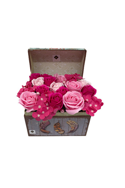 velve Floral arrangement in a chest-type box with soap roses and hydrangeas, ...