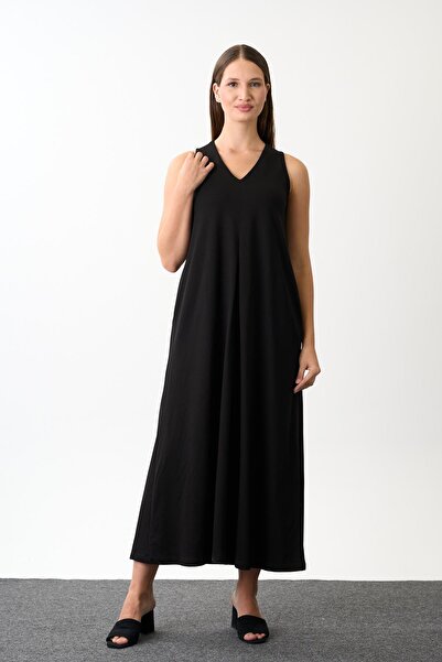 ALEXANDERGARDI V-Neck Pocket Detailed Maxi Dress