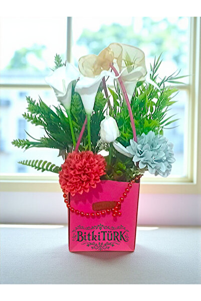 BitkiTÜRK تنسيق زهور اصطناعية في حقيبة