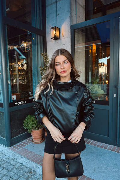 Sue Store سترة جلدية سوداء بياقة عالية وتفاصيل كم طويل مع سحاب وبطانة