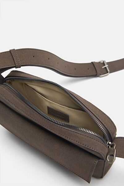 Pull & Bear Crossbody bag with flap