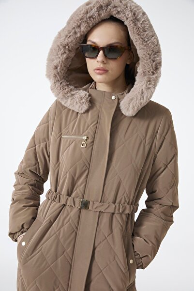 Zühre Fur Detailed Hooded Long Camel Puffer Coat 12765