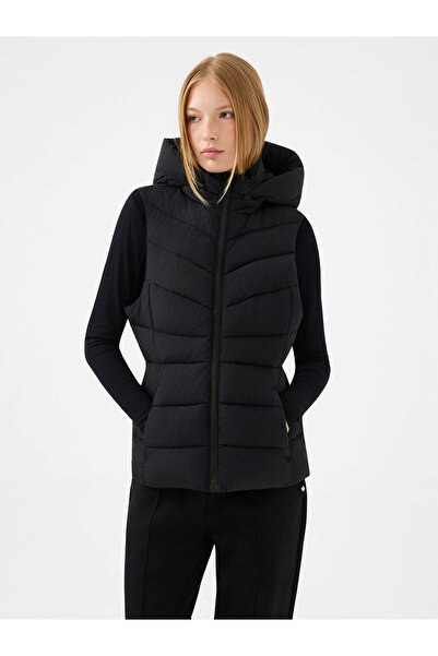 Loft Slim Fit Black Women's Vest Lf2040631