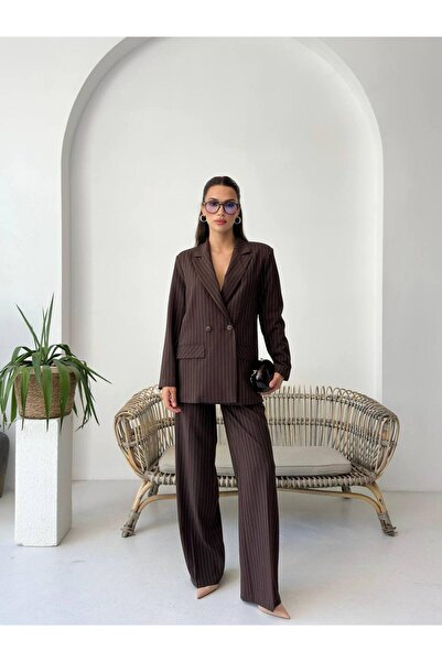 BYBRZ Striped Suit: Both Comfortable and Stylish
