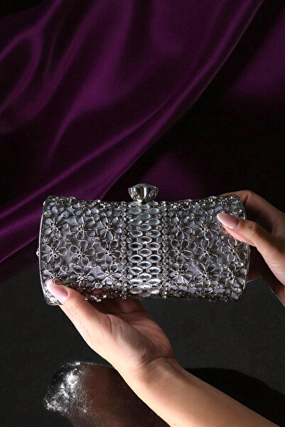 HFKY Women's Metal Flower Pattern Evening Bag. Metal Evening Dress Bag.