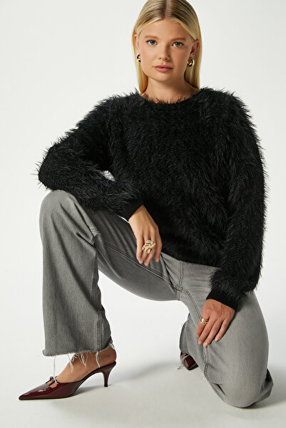 Ritnice Women's Matcha Soft Bearded Boat Neck Black Knitwear Sweater