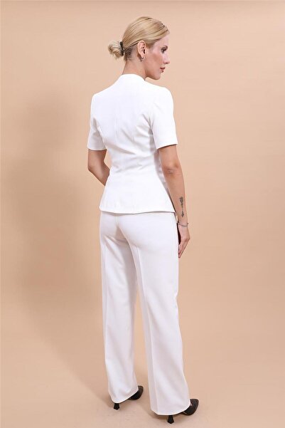 ÖNDER ÖZSOY Tokalı Kısa Kollu Ceket & Bol Paça Pantolon Takım-Ekru