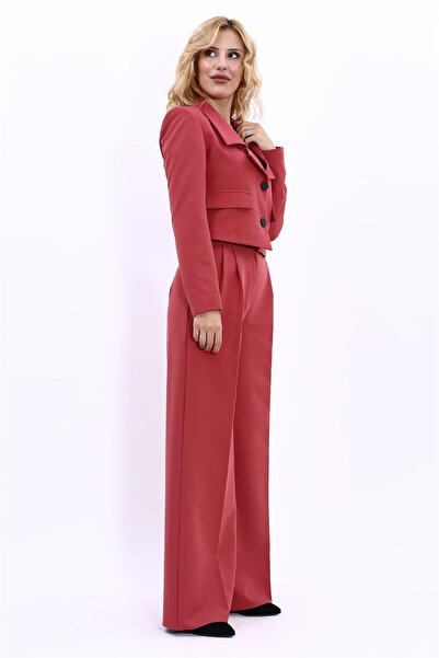 ÖNDER ÖZSOY Düşük Yaka Mini Ceket & Yüksek Bel Pileli Bol Paça Pantolon Takım-Kiremit