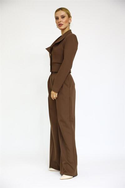 ÖNDER ÖZSOY Gömlek Yaka Kısa Ceket & Korsaj Kemer Yüksek Bel Palazzo Pantolon-Kestane