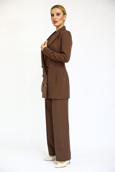 ÖNDER ÖZSOY Uzun Klasik Blazer Ceket & Bol Paça Pantolon Takım-Kestane