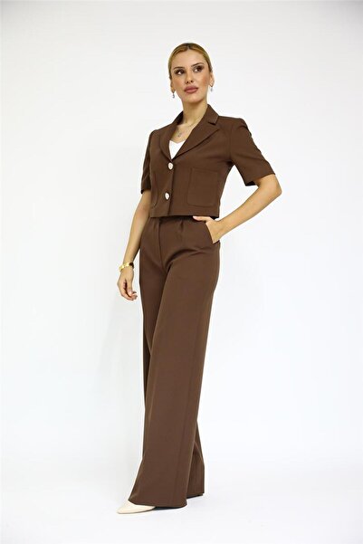 ÖNDER ÖZSOY Kısa Kollu Yakalı Mini Ceket & Yüksek Bel Bol Paça Pantolon Takım-Kestane