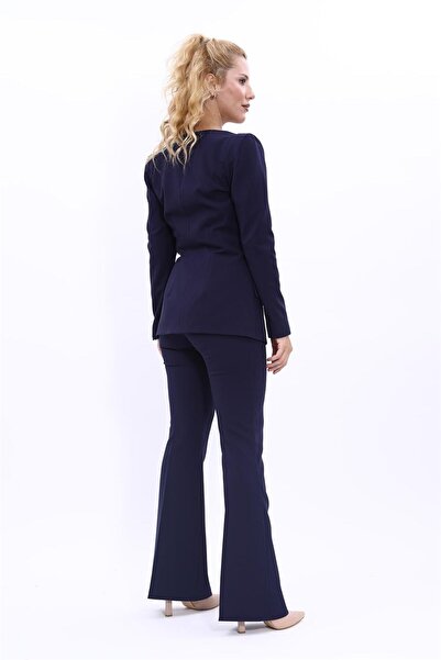 ÖNDER ÖZSOY Kare Yaka Ceket & İspanyol Paça Pantolon-Lacivert