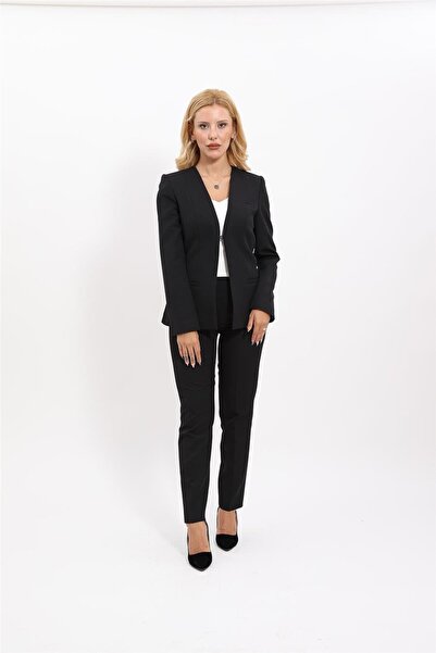 ÖNDER ÖZSOY V Yaka Boydan Kuplu Kılasik Ceket & Dar Paça Pantolon-Siyah