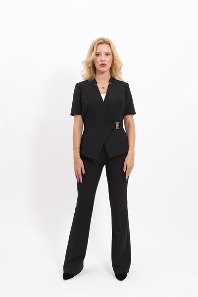 ÖNDER ÖZSOY Hakim Yaka Yandan Tokalı Çapraz Ceket & İspanyol Paça Pantolon-Siyah