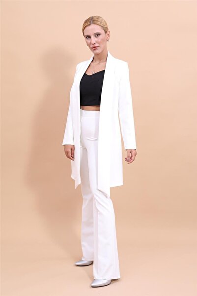 ÖNDER ÖZSOY Şal Yaka Uzun Ceket & İspanyol Paça Pantolon-Beyaz