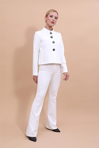 ÖNDER ÖZSOY Boydan Düğmeli Mini Ceket & İspanyol  Paça Pantolon Takım-Ekru