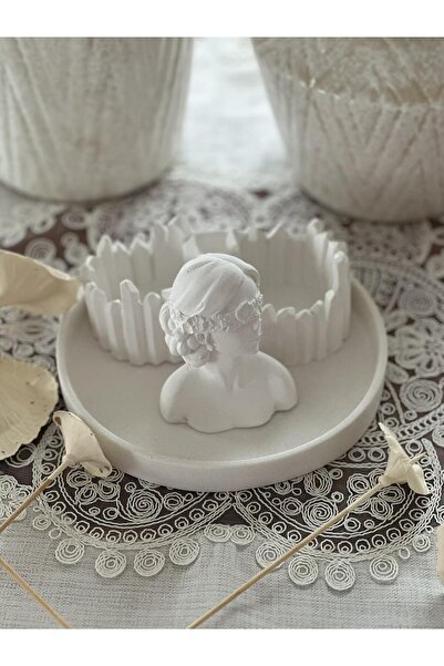 BGV HOME Çiçek Taçlı Kadın Büst ve Kristal Tasarımlı Dekoratif Set