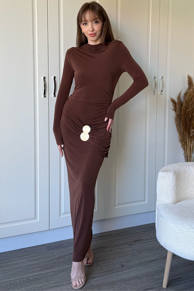 Dilay Gökoğlu Butik Φόρεμα μάξι καφέ με κορδόνι με αξεσουάρ μέσης