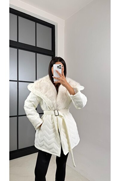 Gaus Beyaz Yaka Kürk Detaylı Kuşaklı Parlak Şişme Mont GAUS-00458