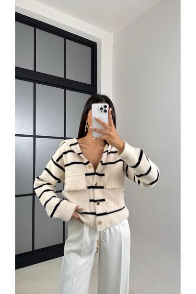 Gaus سترة كريمية مخططة بقلنسوة وتفاصيل أزرار GAUS-00468